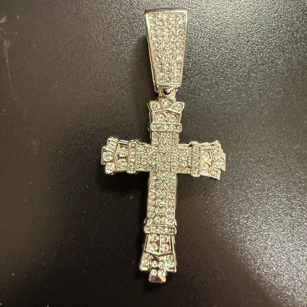 Rindstone pendant